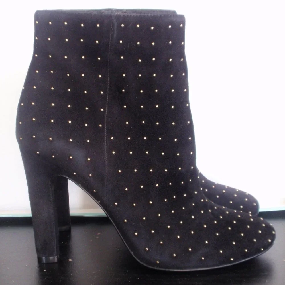 JOIE HACHIRO SUEDE STUDDED ANKLE BOOTS BLACK GOLD 7.5 NWT